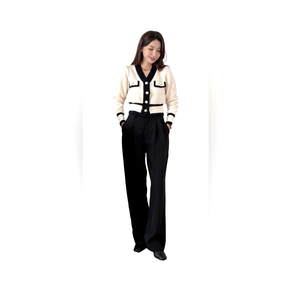 Elegant Black and Cream Women's Cardigan - Picture 2 of 9